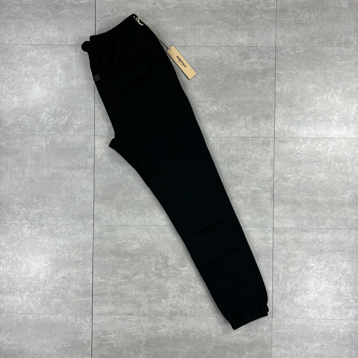 Essentials Pants S22 - Limo Black