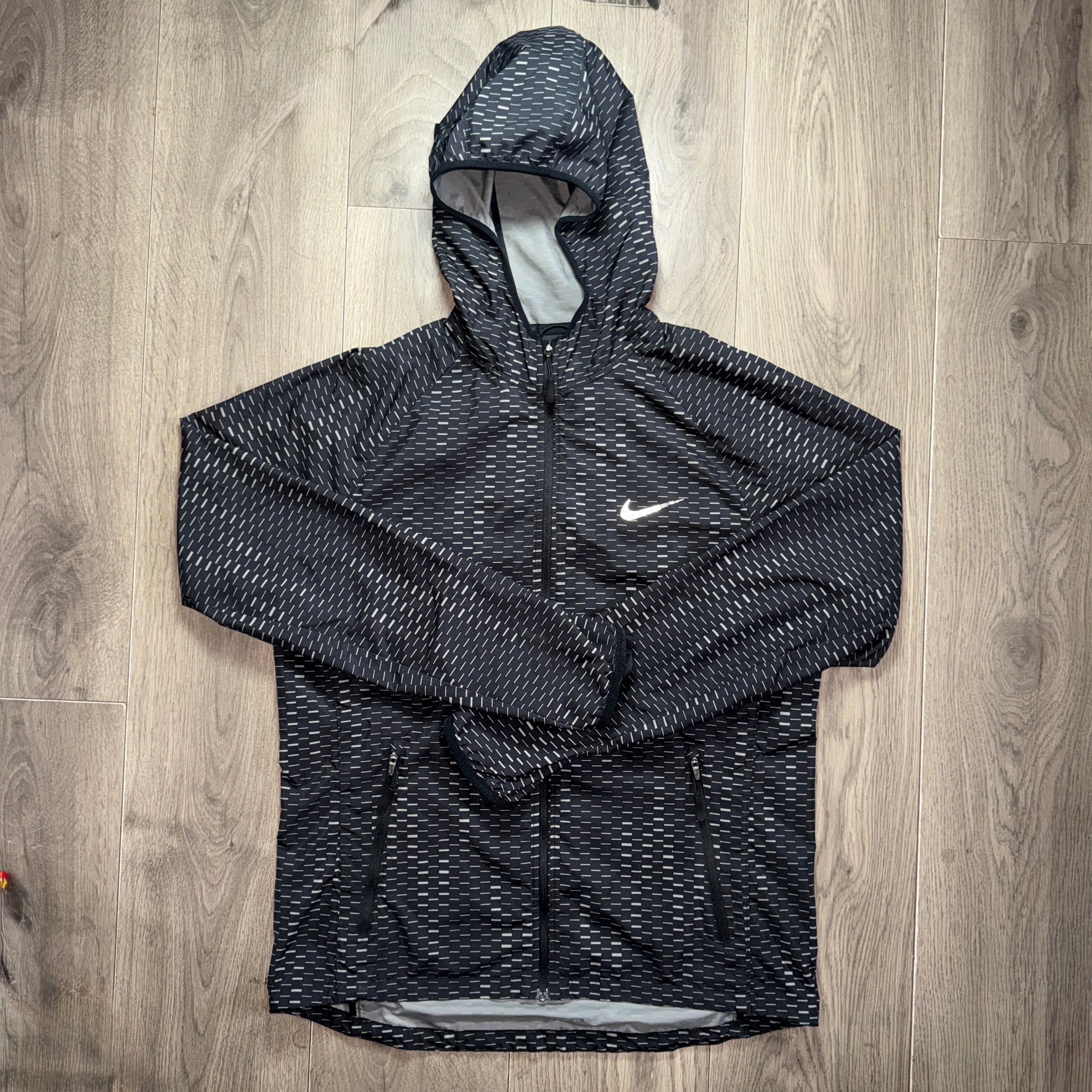 Nike Exclusive Racer Fuse Windrunner