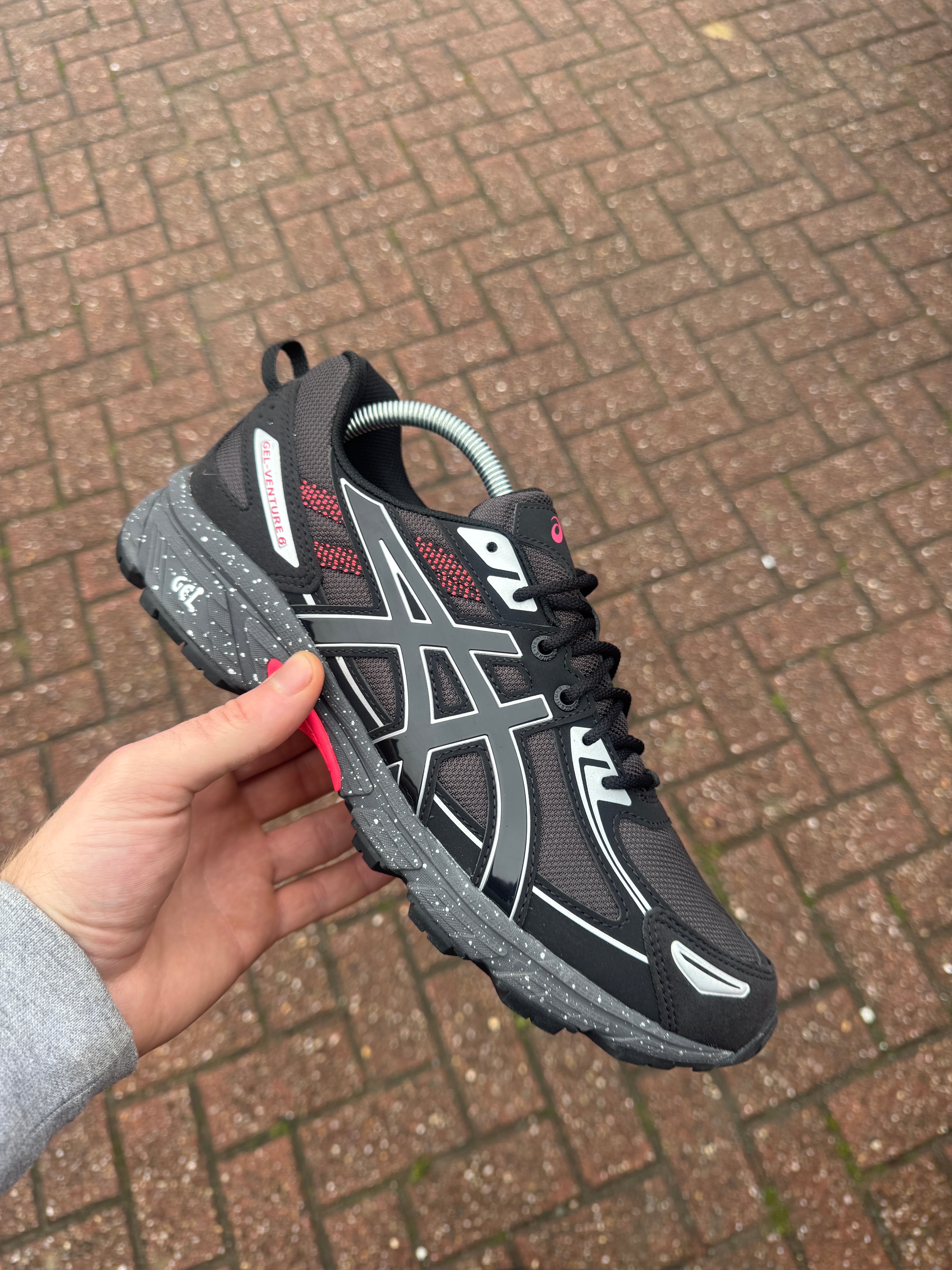 Asics Gel Venture 6 ‘Obsidian Red/Black’