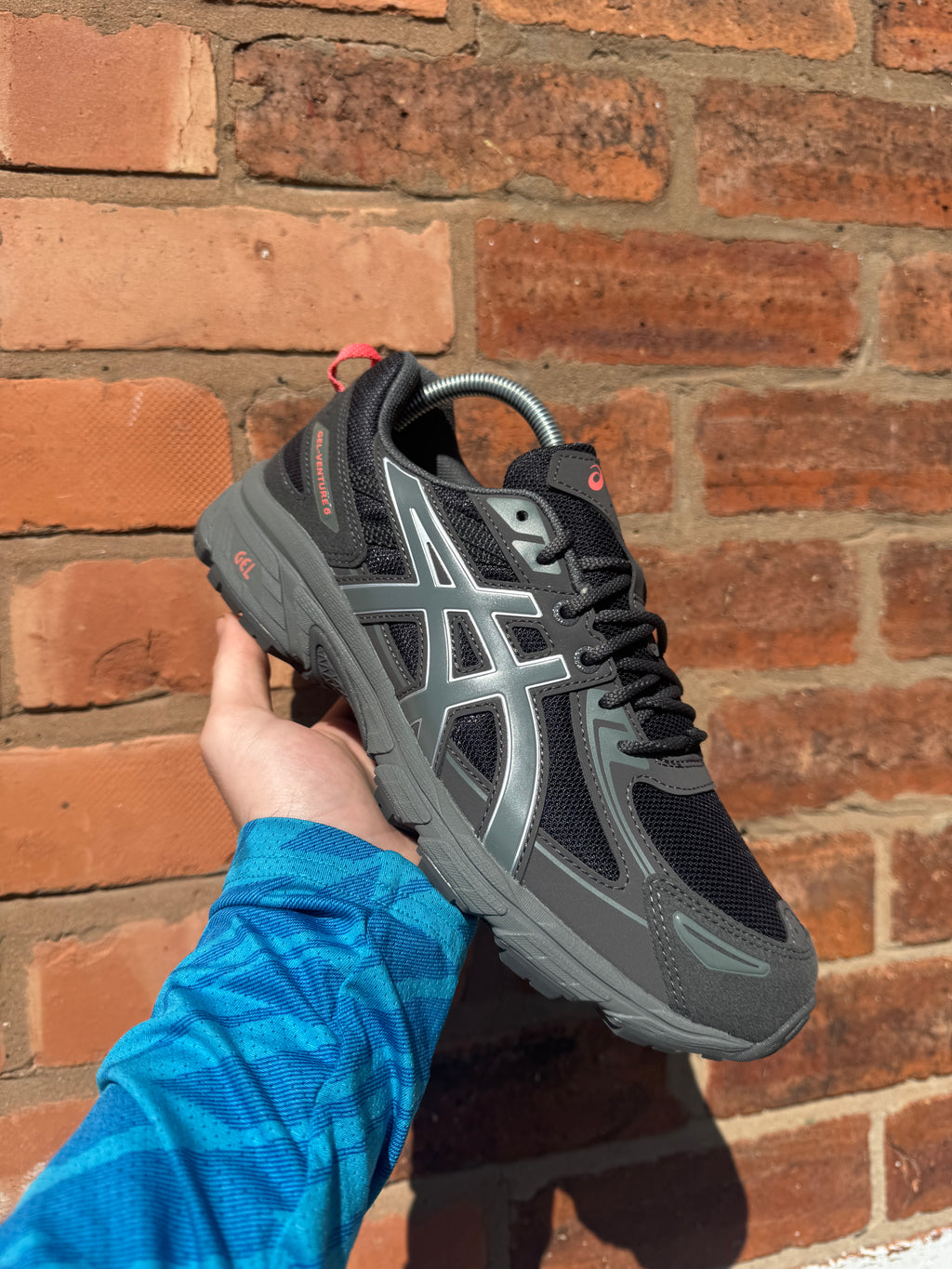 Asics Gel Venture 6 ‘Black/Truffle Grey’